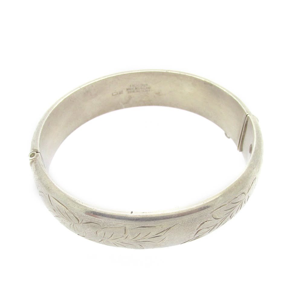 Vintage Sterling Silver Hinged Bangle Engraved with Leaf Design