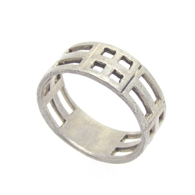 Sterling Silver Band Ring With Cut Out Design